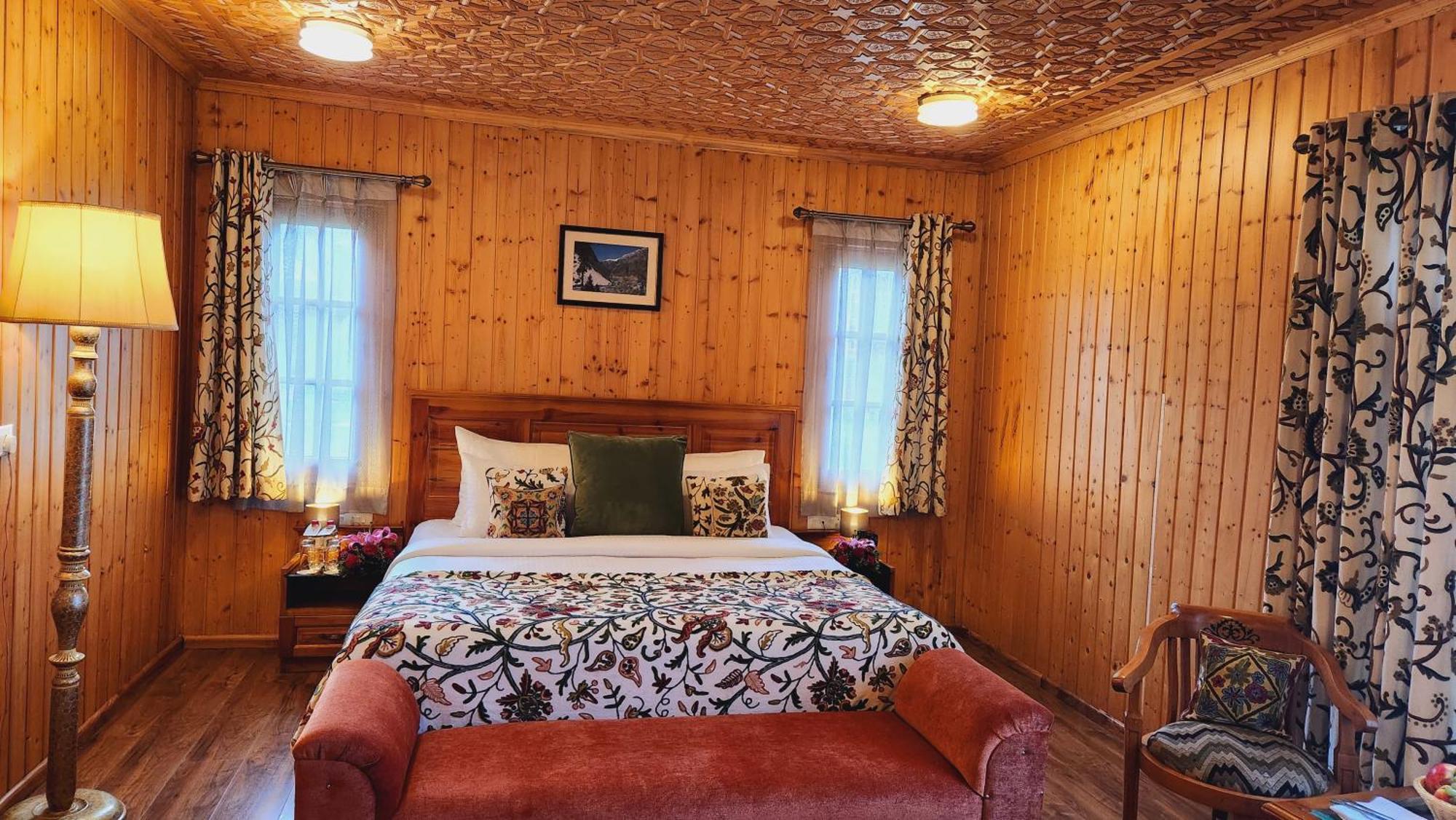 Shaw Inn By Stay Pattern Gulmarg Eksteriør billede