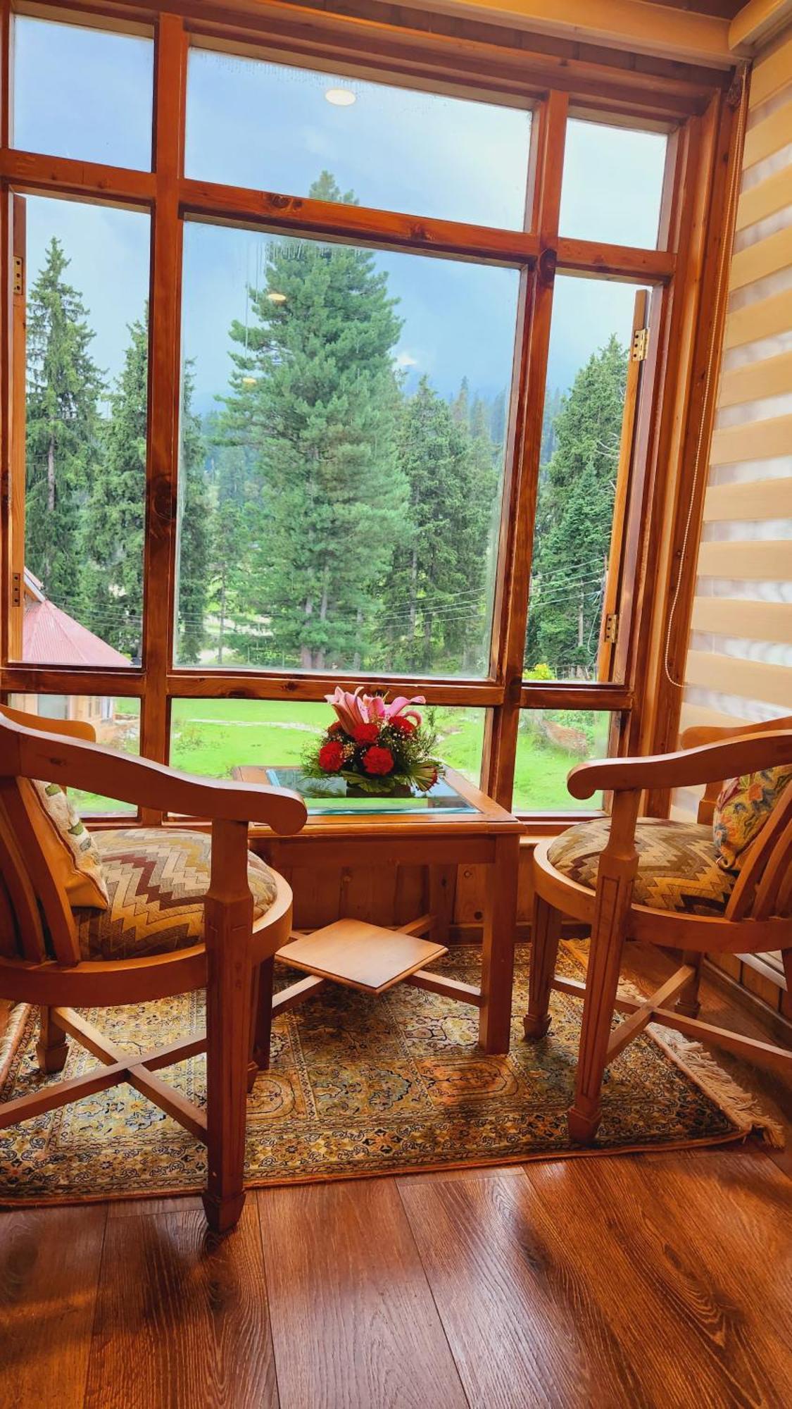 Shaw Inn By Stay Pattern Gulmarg Eksteriør billede