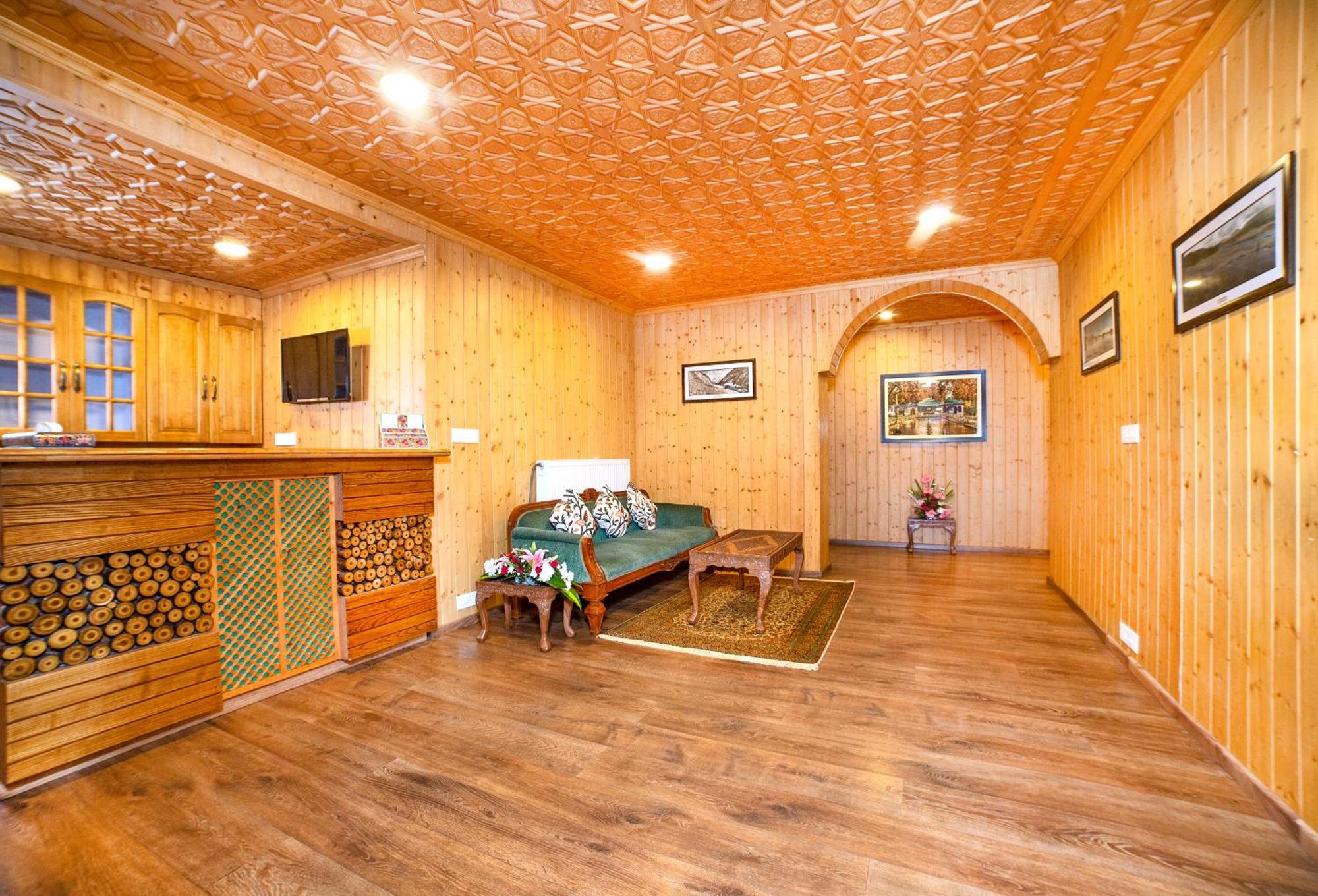 Shaw Inn By Stay Pattern Gulmarg Eksteriør billede