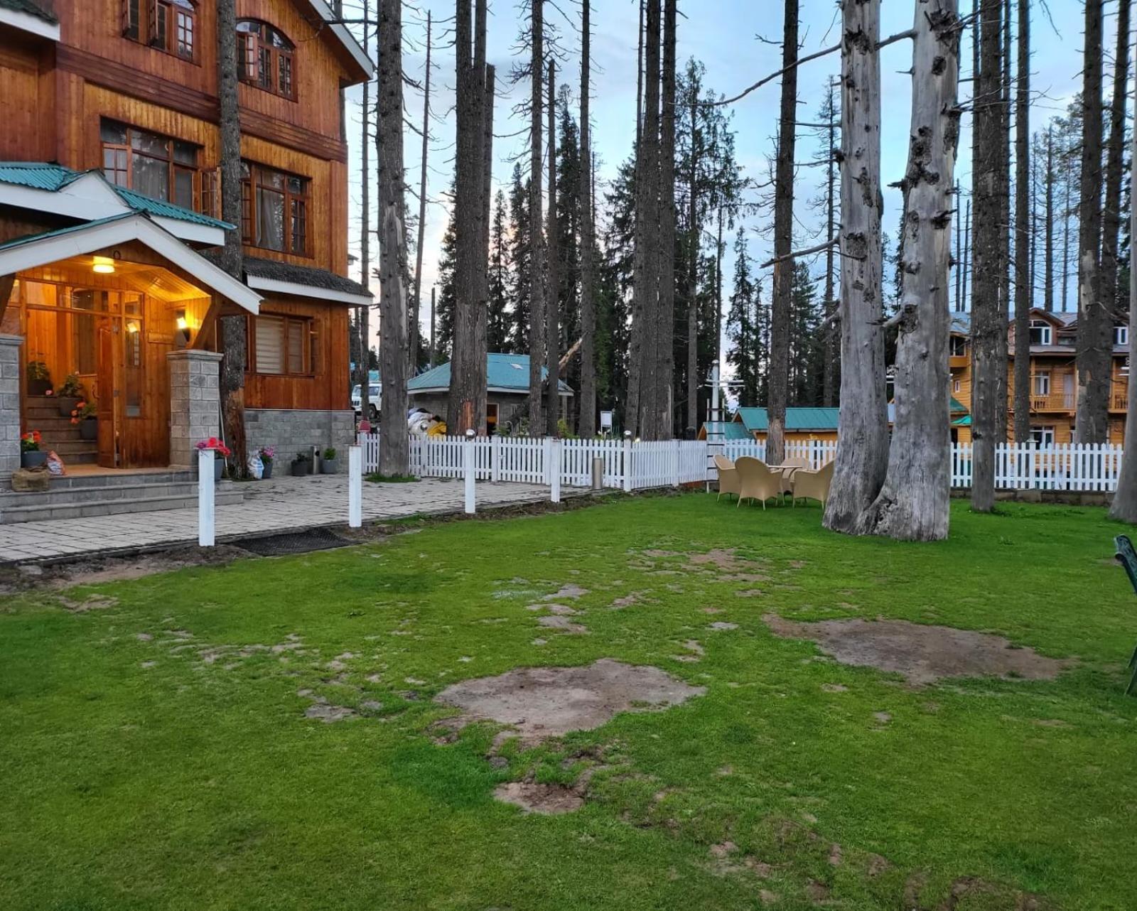 Shaw Inn By Stay Pattern Gulmarg Eksteriør billede