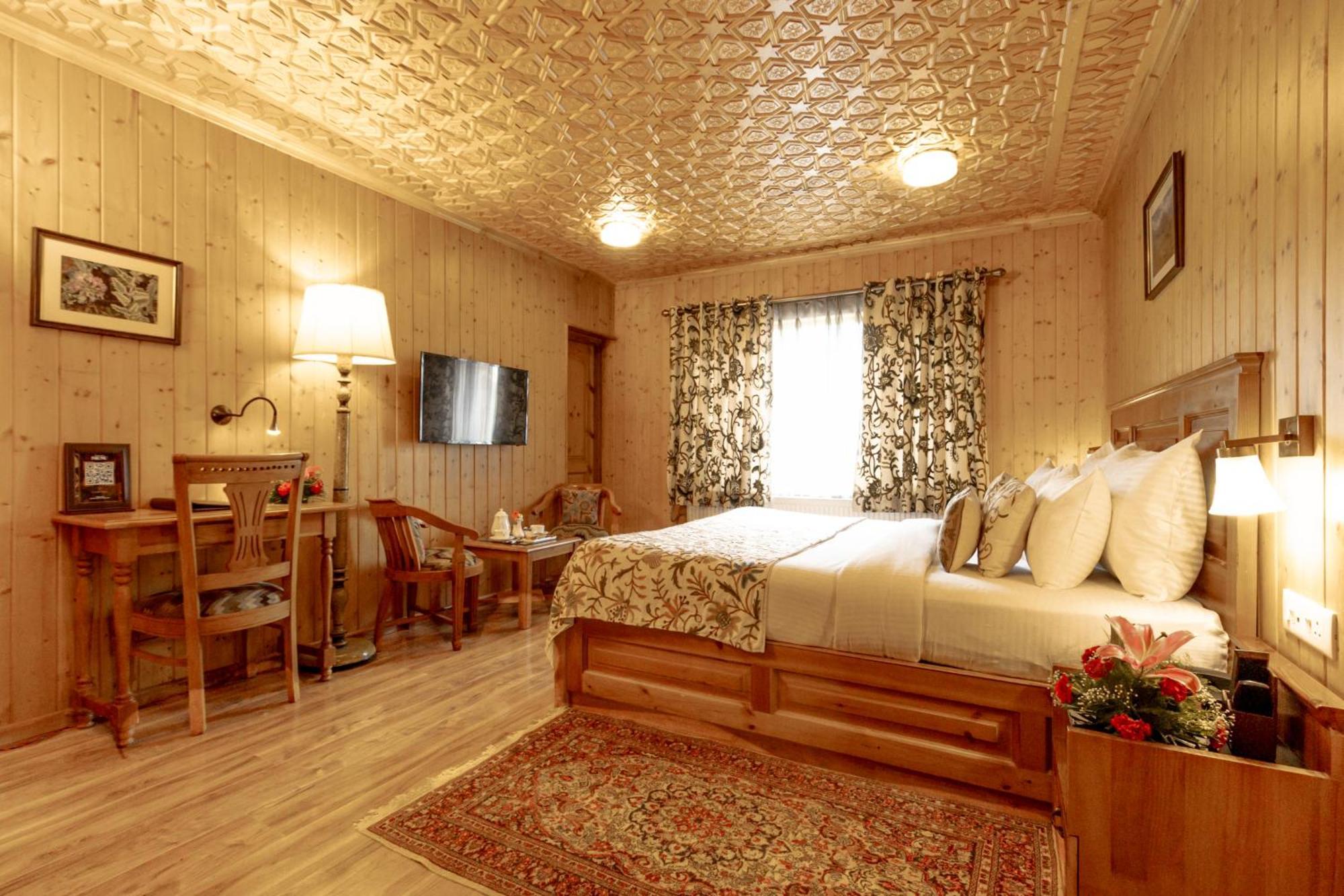 Shaw Inn By Stay Pattern Gulmarg Eksteriør billede