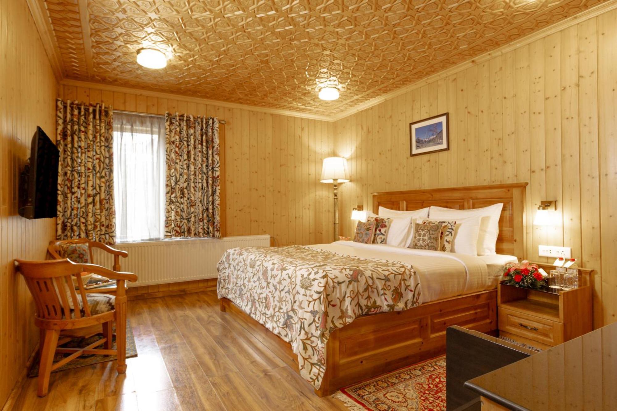 Shaw Inn By Stay Pattern Gulmarg Eksteriør billede